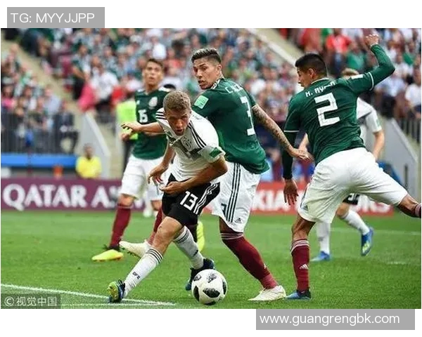 实况足球技巧解析如何掌握挑射技术提升进攻效率